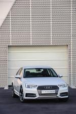 Audi A4 2.0 TFSI Quattro S-Line 2016 года (ZA)